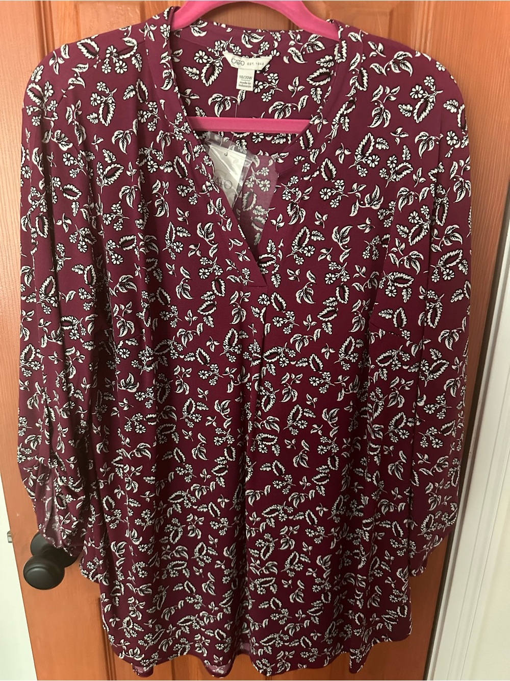 Cato Women's Burgundy Floral V-Neck Blouse NWT